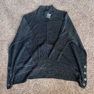 NWT Indigo Thread Co Charcoal Gray and Silver Button-Detail‎ Sweater